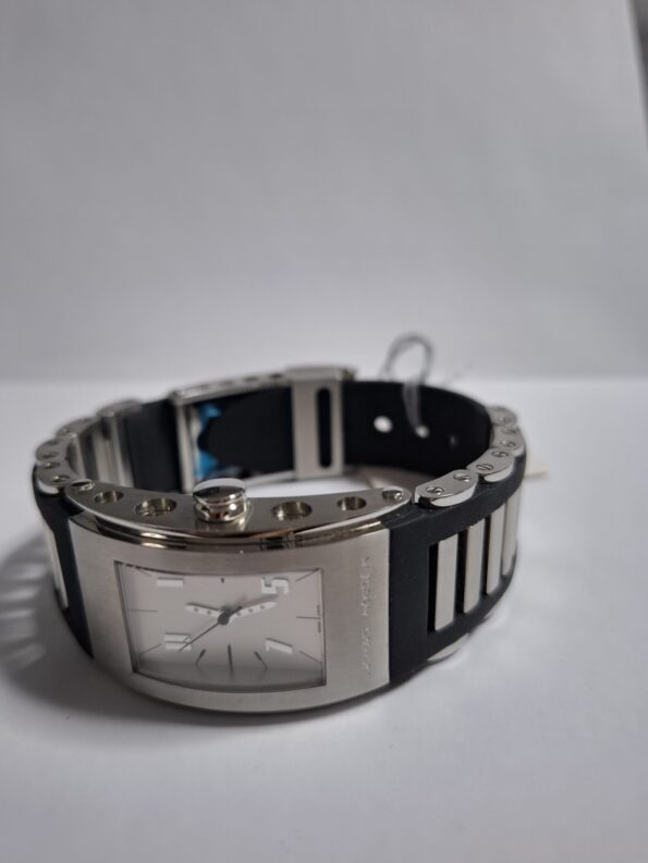 JORG HYSEK  S001-0455 - Image 6